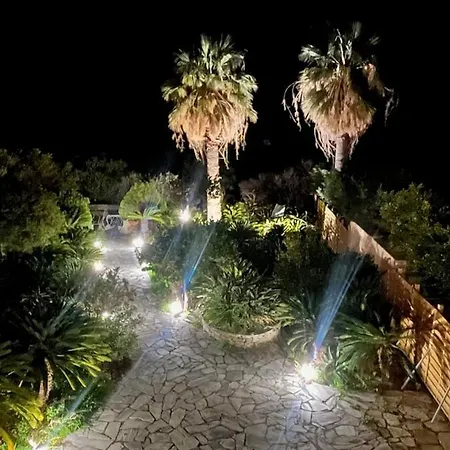 Scenic Coastal Getaway Πόρτο Λάφια