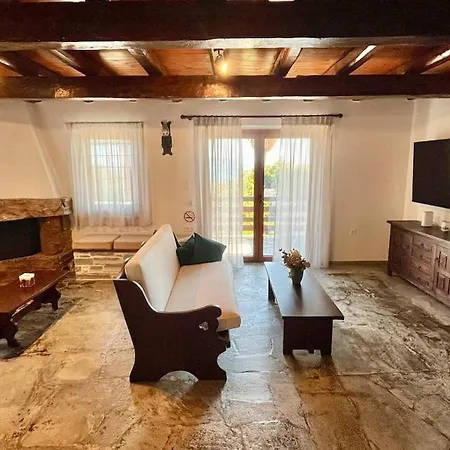 Scenic Coastal Getaway * Πόρτο Λάφια