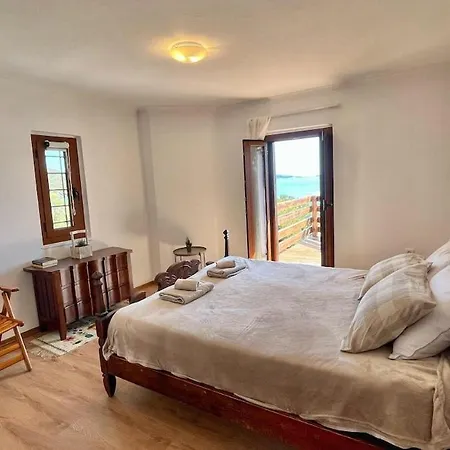 Scenic Coastal Getaway Βίλα *