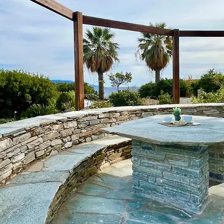 Βίλα Scenic Coastal Getaway *