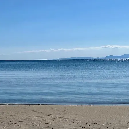 Scenic Coastal Getaway * Πόρτο Λάφια